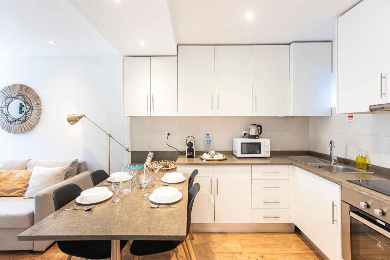 Lovelystay - Urban Cottage ポルト エクステリア 写真